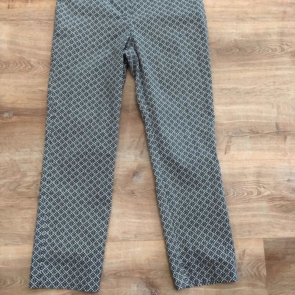 Dana Buchman professional but fun pants size 6